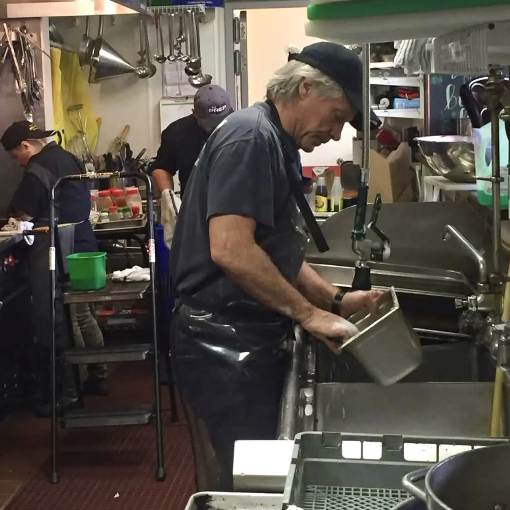 Jon Bon Jovi Washes Dishes at JBJ Soul Kitchen: A Rock Star’s Mission to Feed with Dignity