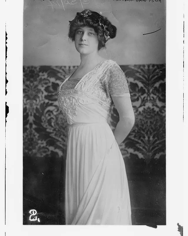Madeline Astor: The Titanic Survivor Who Faced Tragedy and Motherhood at 19