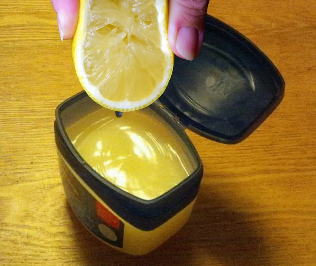 3 ultimate recipes using Vaseline & lemon to erase dark spots, clear acne and glow skin