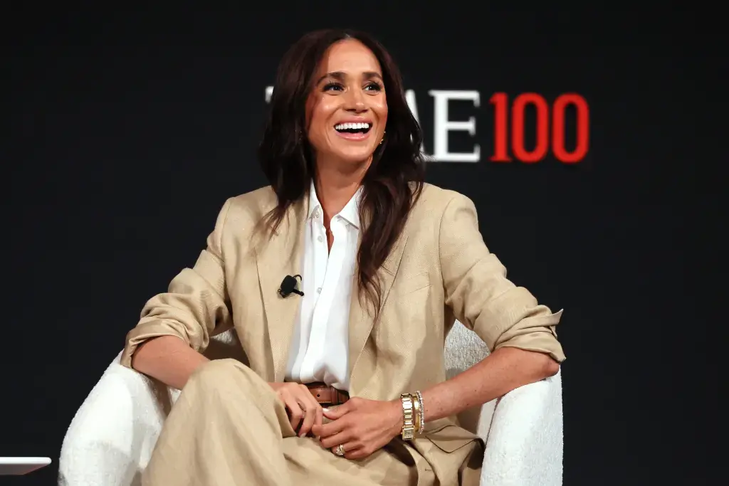 Meghan markle reportedly reprimanded wedding caterer over vegan dish, queen elizabeth intervenes