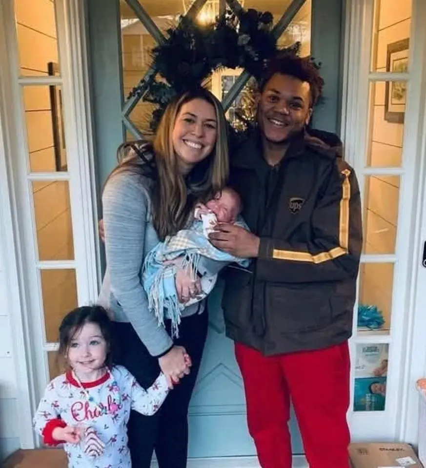 UPS Driver’s Kind Gesture Creates Heartwarming Connection Between New Parents