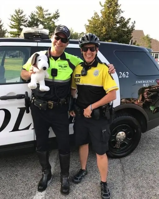 They Posed for a Fun Photo Outside Their Patrol Car But I Recognized That Stuffed Dog From a Missing Child Case