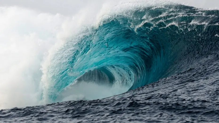 A 1,000-Foot Mega-Tsunami Could Strike the U.S.: What You Need to Know