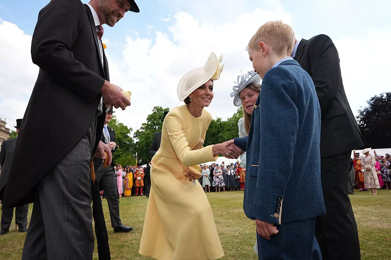 Kate Middleton returns to Buckingham Palace garden party in elegant yellow outfit after health hiatus
