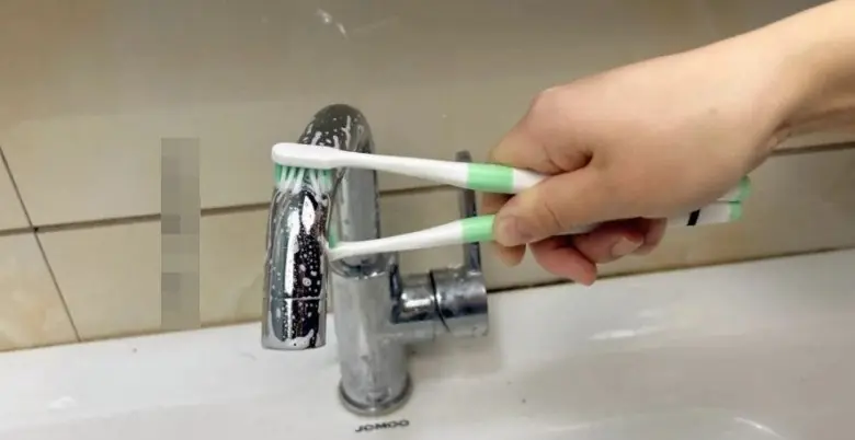 Ingenious Uses for Old Toothbrushes: 5 Surprising Household Hacks