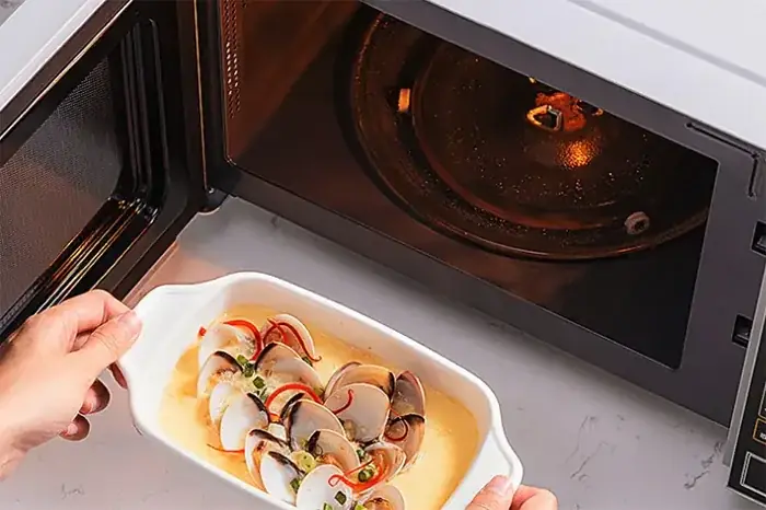 4 Foods You Should Never Reheat: Health Risks Explained