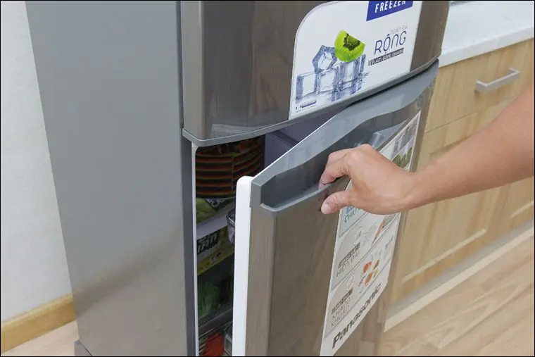 3 Simple Items That Help Save Electricity for Your Fridge
