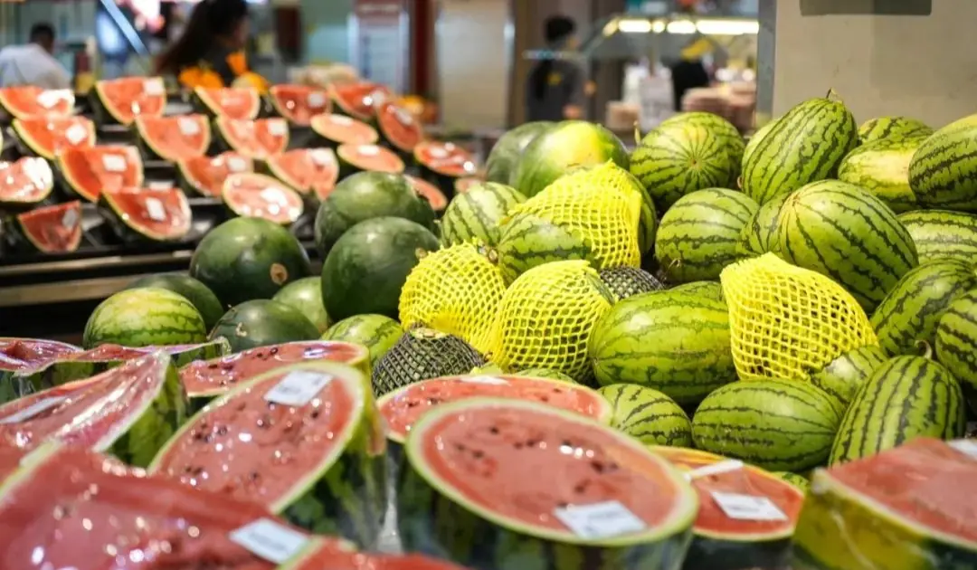 Why Do Vendors Cut Watermelons and Leave Them on Display?