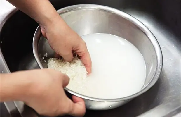 The Hidden Dangers of Washing Rice in the Rice Cooke