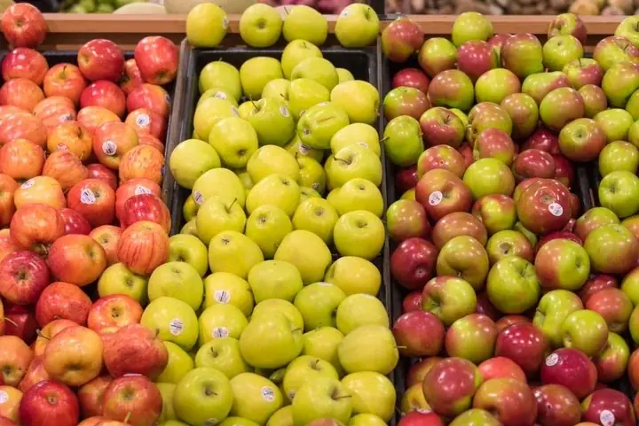 🍎 Why Do Imported Apples Stay Fresh for a Month Without Spoiling?