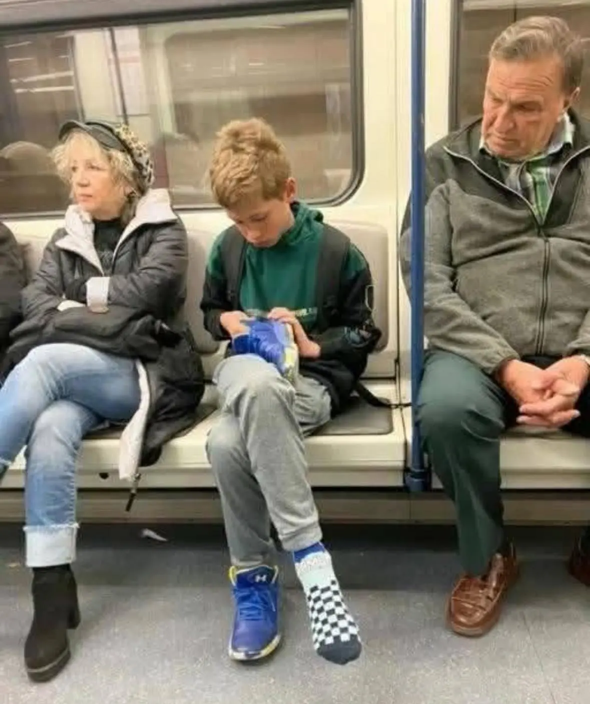 The Subway Samaritan: How a Pair of Shoes Sparked a Chain of Kindness
