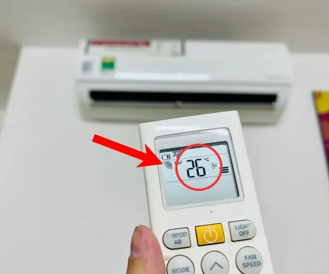 Why Does the Air Conditioner Smell at 26°C but Not at 25°C? The Surprising Cause