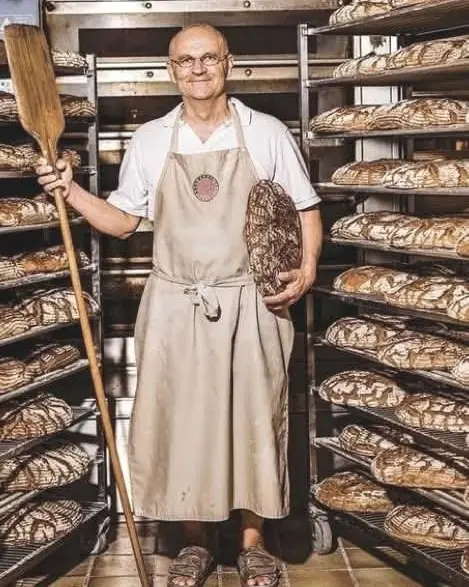 The Heartfelt Story of Mario, the Baker Who Touched a Village with His Warmth and Generosity
